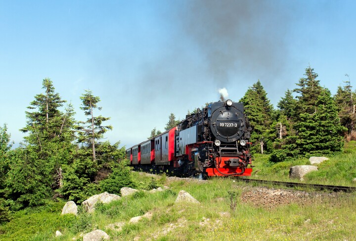 Ab dem 18. Mai werden wieder Dampfzüge zum Brocken fahren. Auf den Strecken der Harzquer- und Selketalbahn verkehren zunächst Triebwagen.