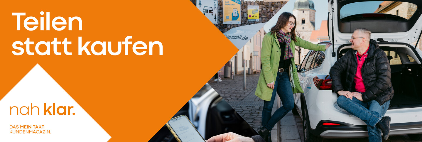 Eine Frau und ein Mann unterhalten sich. Ein Mensch sitzt in einem, Auto und nutzt eine App auf dem Handy. Ein weißes Auto mit dem Aufdruck jetzt-mobil.de parkt. . Neben den Bildern steht der Schriftzug ‚Teilen statt kaufen ‘
